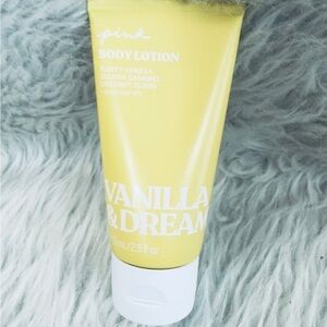 NWT Victoria’s Secret PINK Vanilla & Dreamy Body Lotion New Gift Carmel Coconut